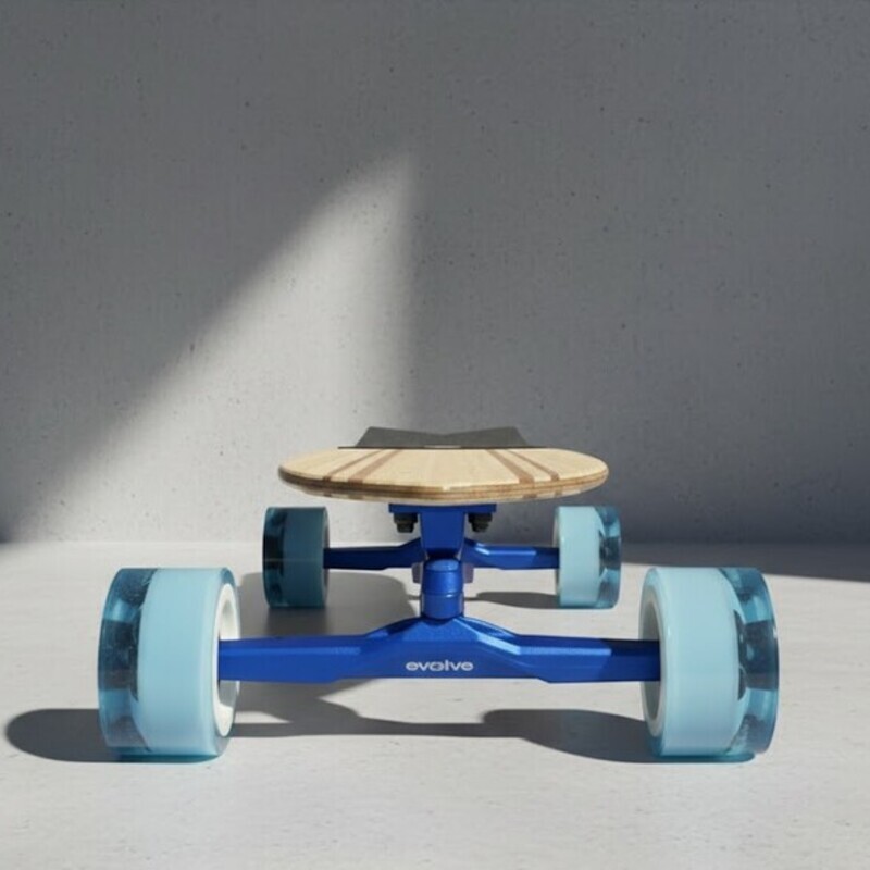 Skateboard électrique Evolve Diablo Bamboo, offrant une vitesse jusqu’à 50 km/h et une puissance de 7000W