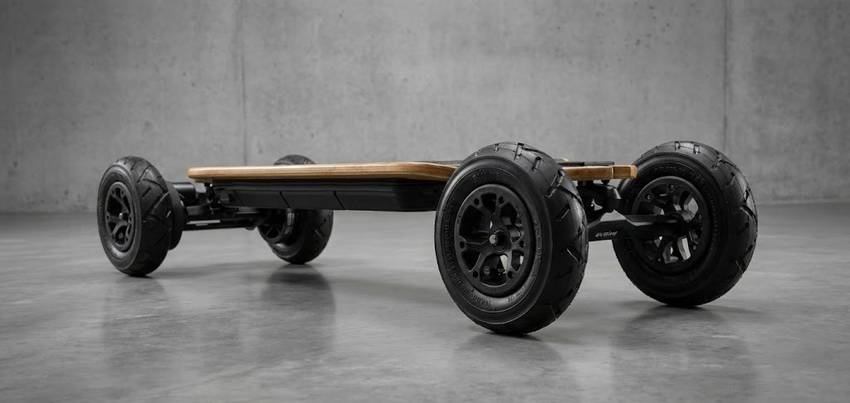 Fusion Black Edition - Skateboard électrique édition limitée Evolve Labs